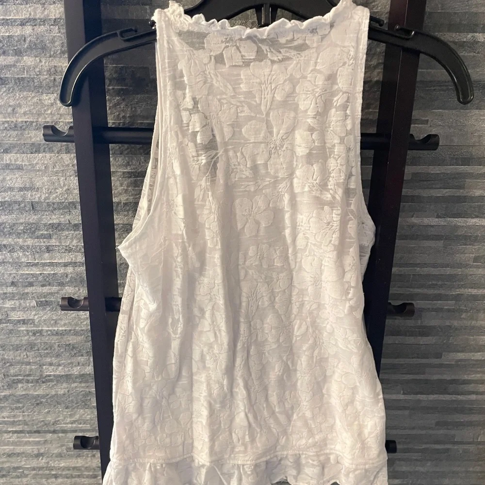 Powder Room Racer Back Floral Pattern Top - Picture 8 of 11